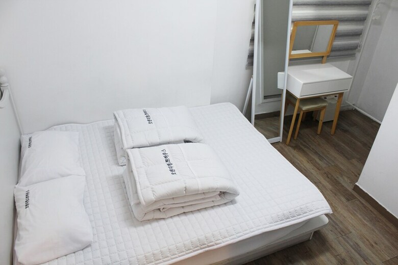 Hostal Orange Guesthouse - Hostel