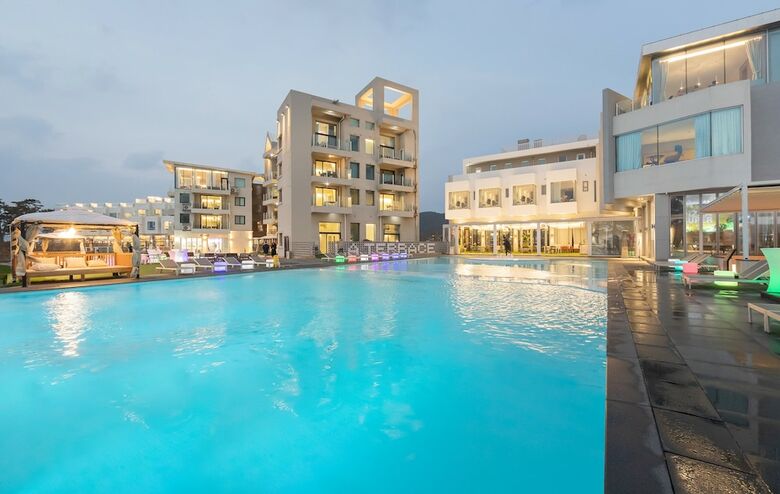 Hotel La Terrace Boutique Resort & Spa