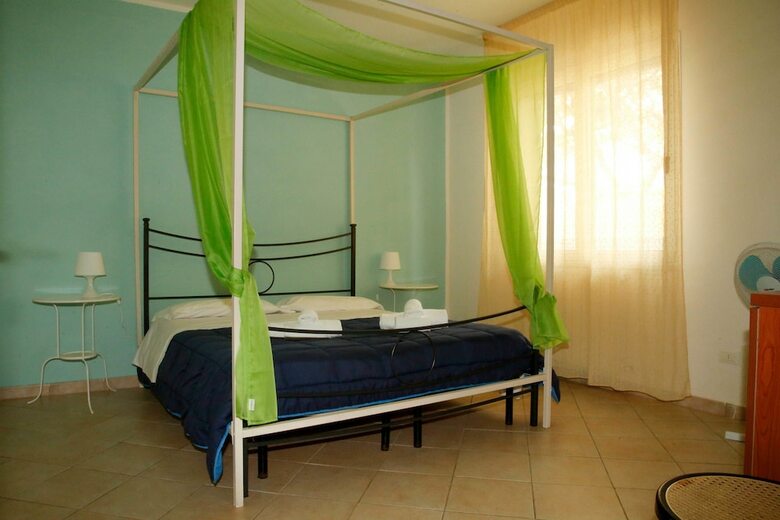 Sea View And Ground Floor Apartments Le Dune