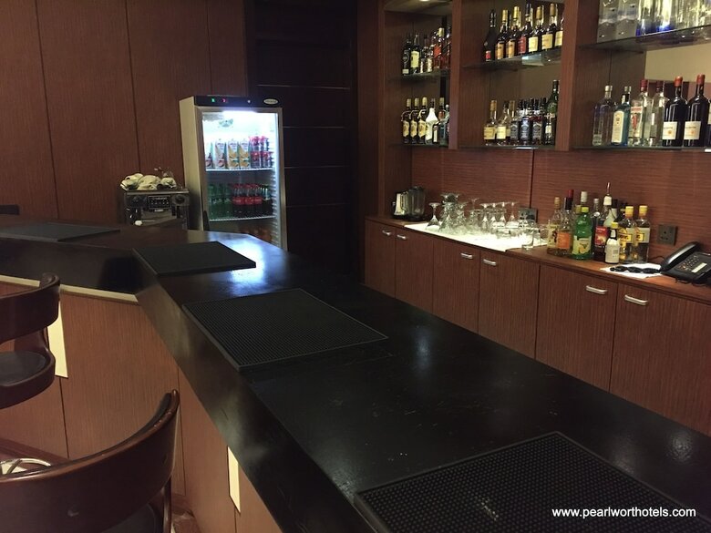 Pearlwort Hotel And Suites