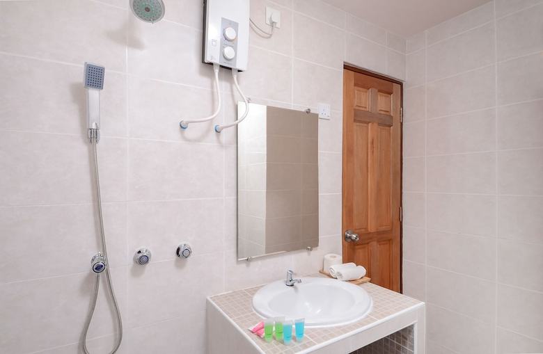 Triton Beach Hotel & Spa