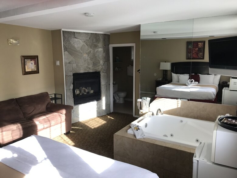 Hotel Secrets Inn Lake Tahoe