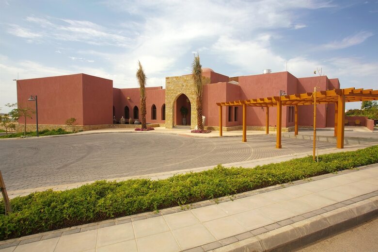 Apartamento Golden Tulip Sharma Resort
