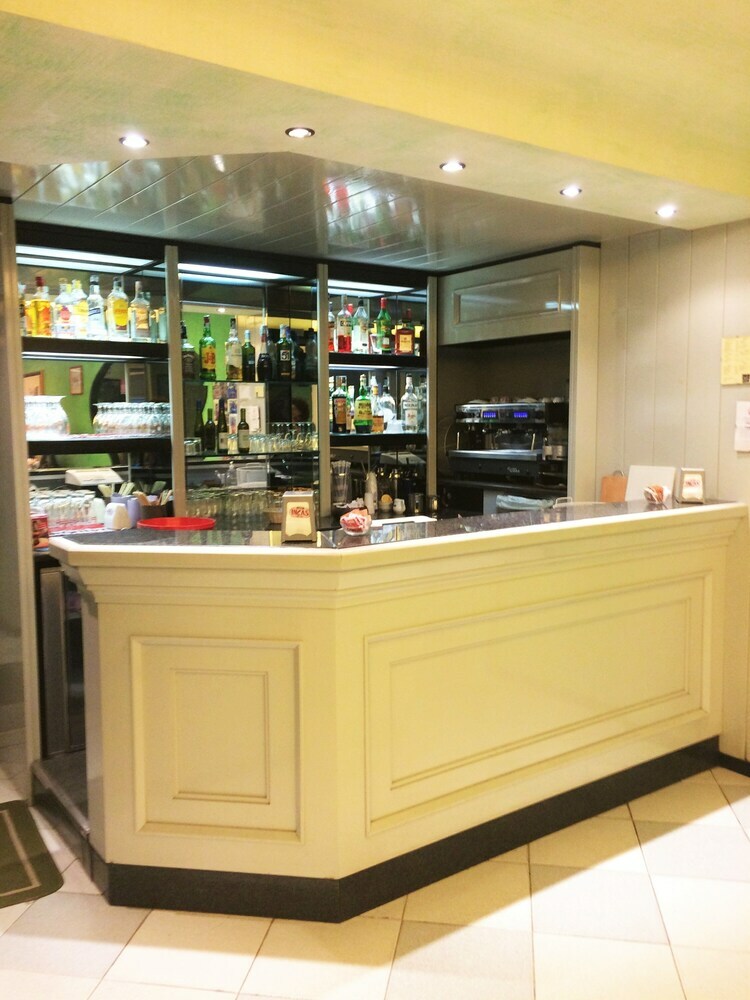 Hotel Sud Est