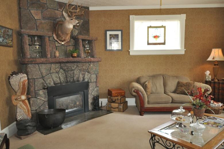 Avenue Hotel Bed & Breakfast
