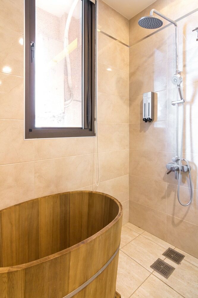 Hotel Jhongshan Building Bed And Breakfast