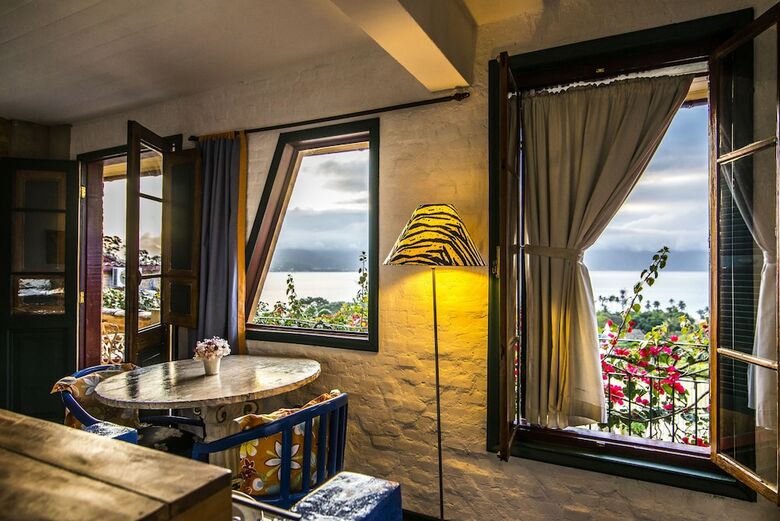 Velinn Hotel Maison Joly