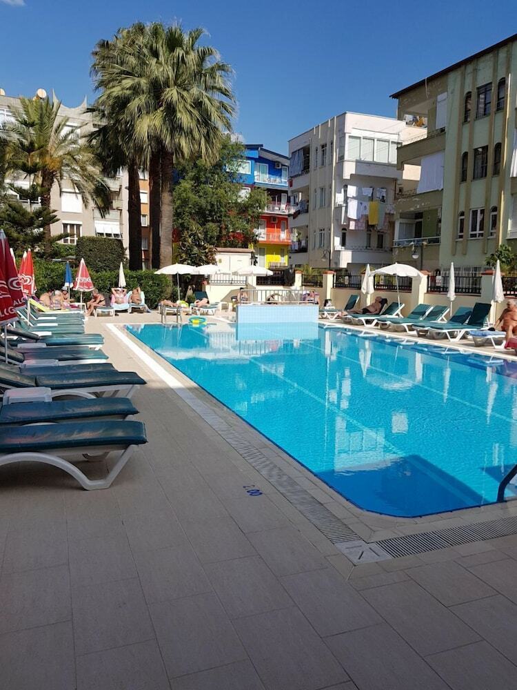 Blue Heaven Apart Hotel