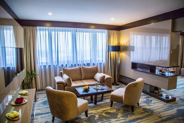 Malak Regency Hotel