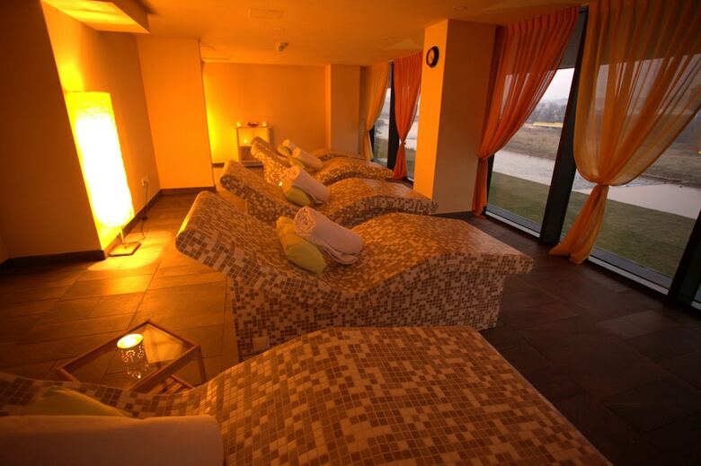 Malak Regency Hotel
