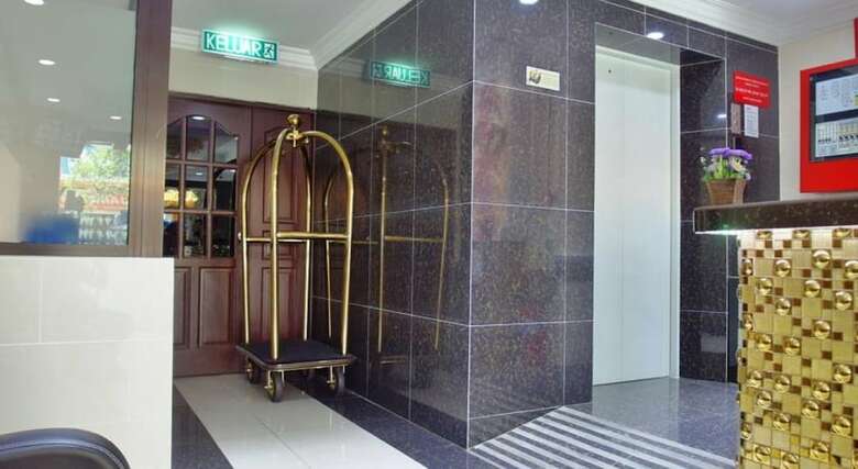 Classic Kinabalu Hotel