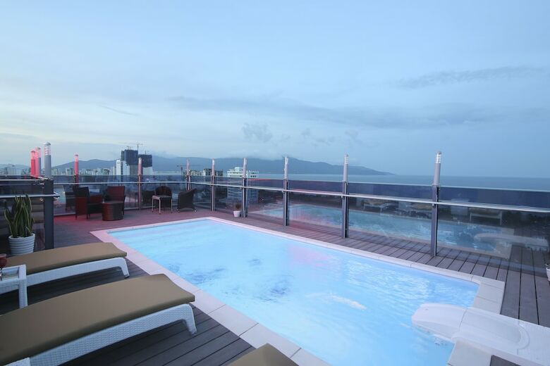 Royal Huy Hotel