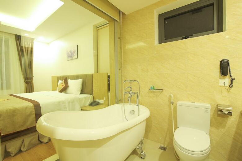 Royal Huy Hotel