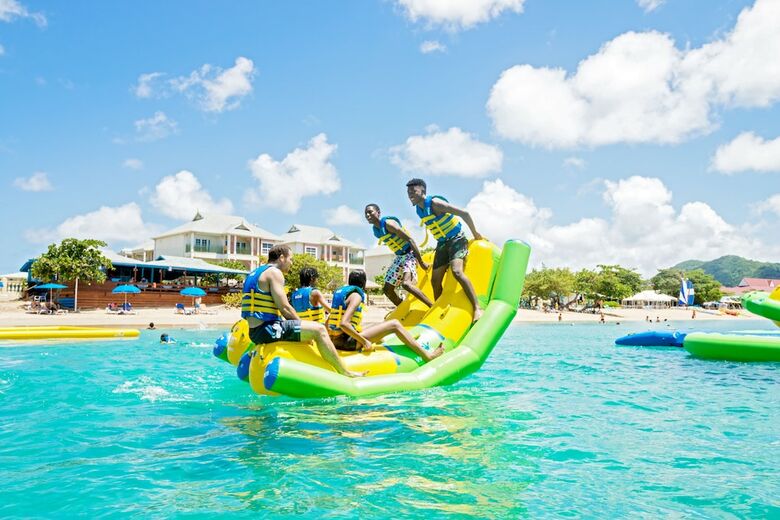 Hotel Bay Gardens Beach Resort