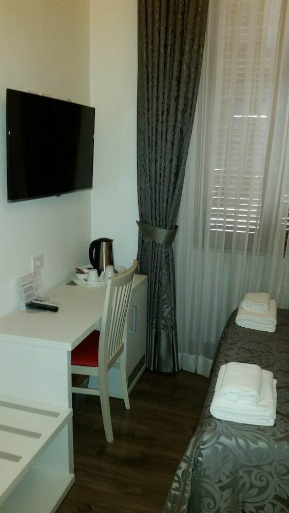 Hotel Laterani Dfm