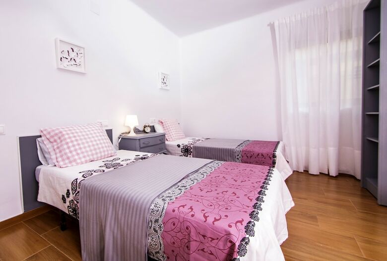 Apartamentos Sea & Wave Don Cristi�n