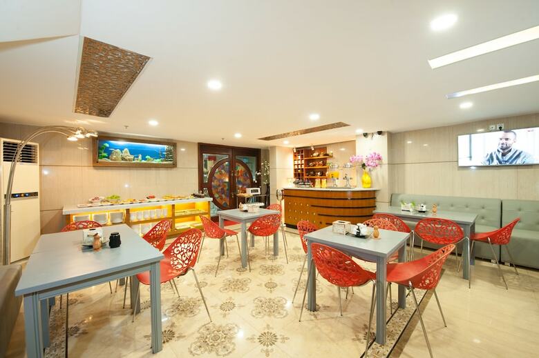 Acacia Saigon Hotel