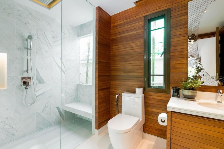 Karon Beach Pool Villas