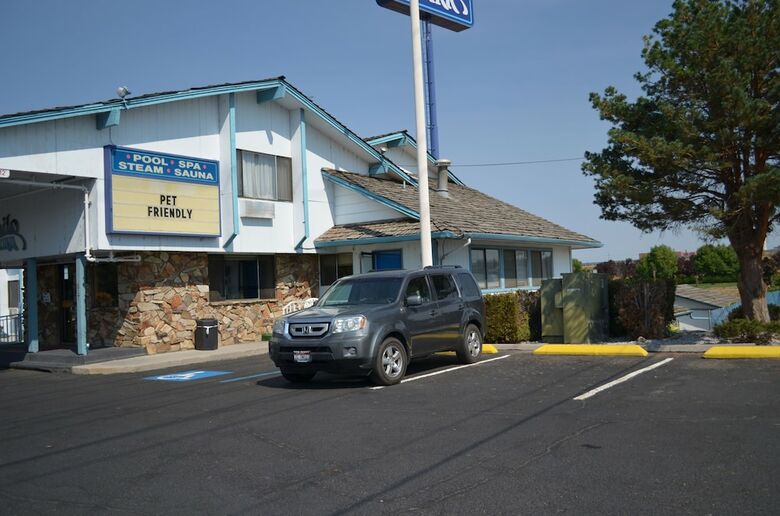 Hotel Nampa Inn & Suites