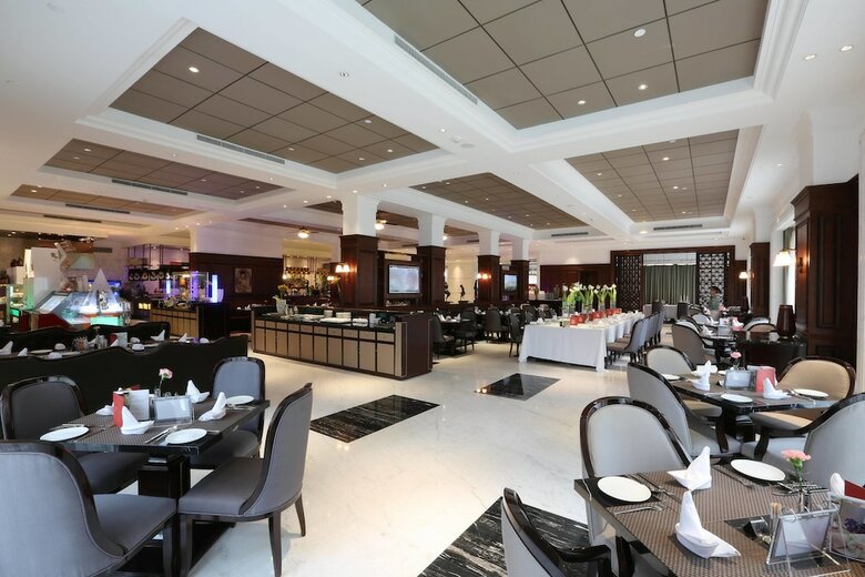 S&n International Hotel