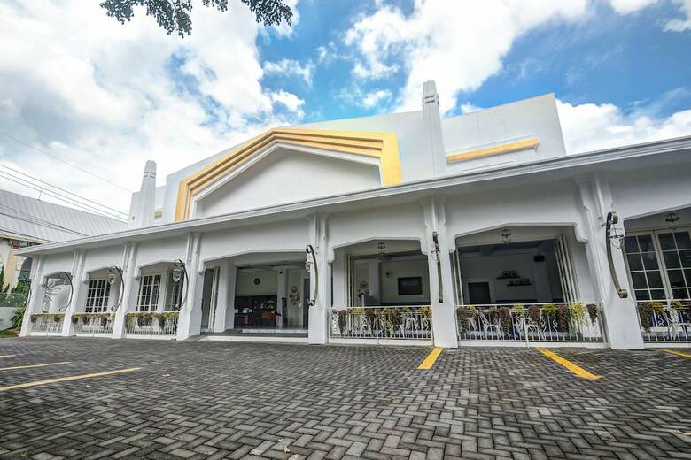 Hotel Airy Alun Alun Malang Basuki Rachmat 1
