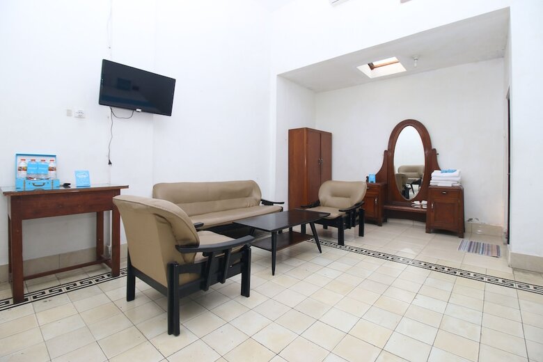 Hotel Airy Alun Alun Malang Basuki Rachmat 1