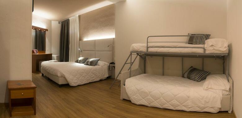 Hotel Everest