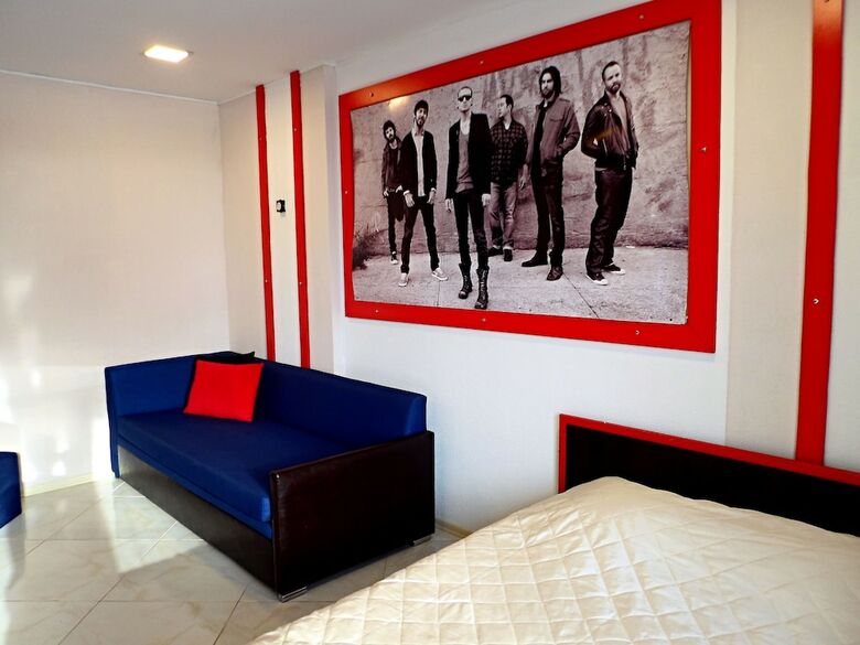 Rock Hotel First Line