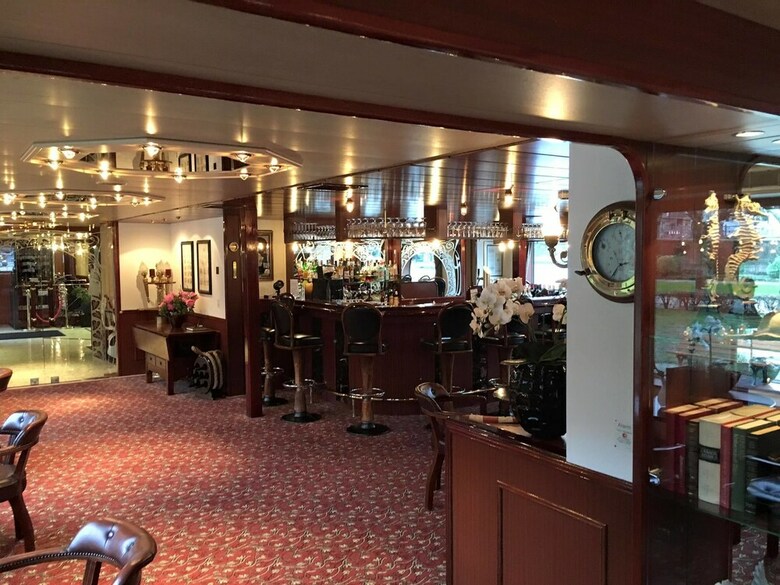 Hotel Knm Ms Switzerland II - D�sseldorf