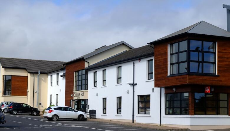Hotel Cromore Halt