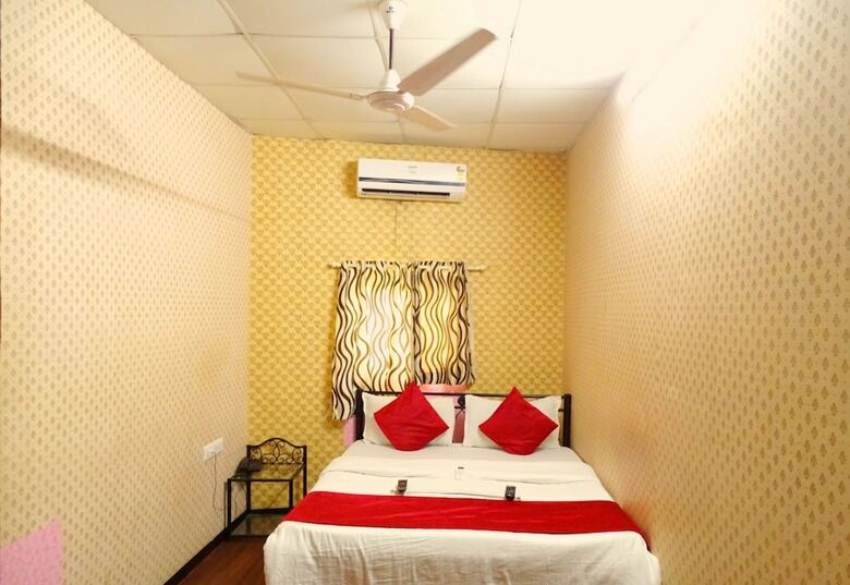 Hotel Star Residency