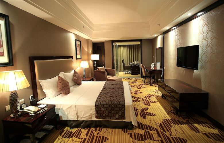 Xingan Meng Country Garden Phoenix Hotel