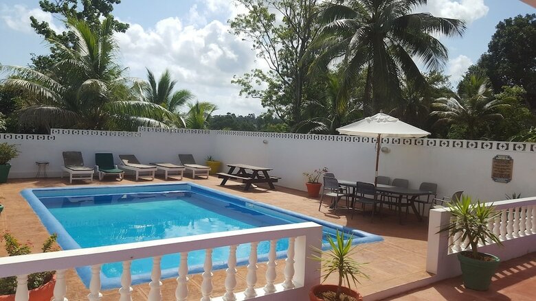 Ocho Rios Almond Tree Villas