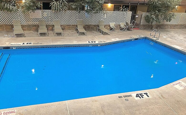 1hotel
