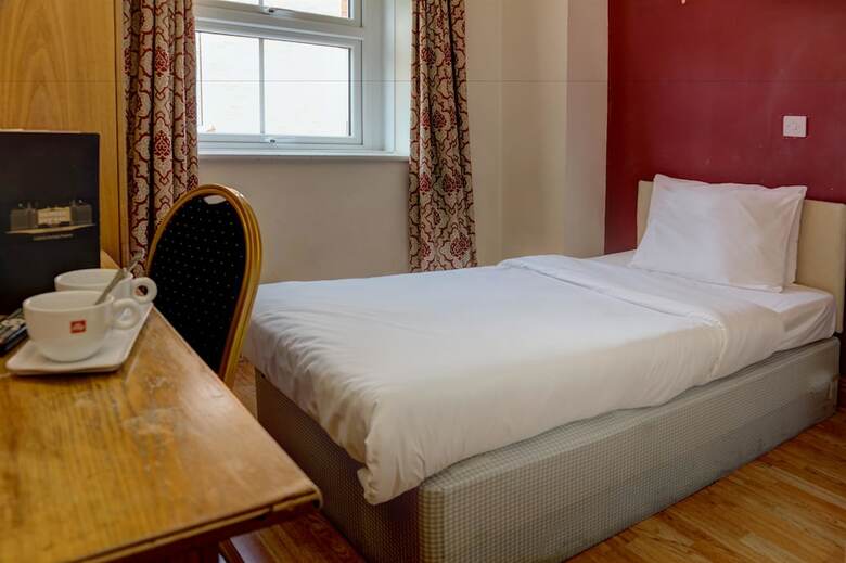 Baylis House Hotel