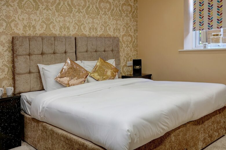 Baylis House Hotel