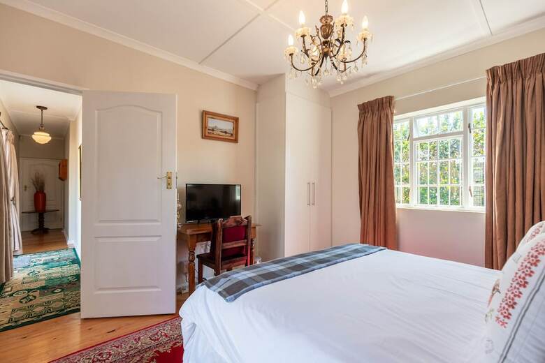 Hotel Brookdale House
