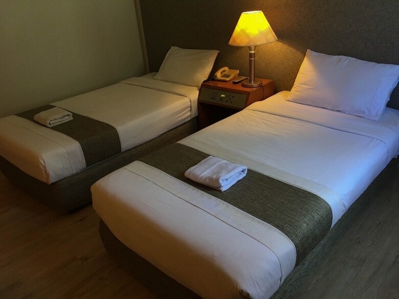 R.s. Hotel
