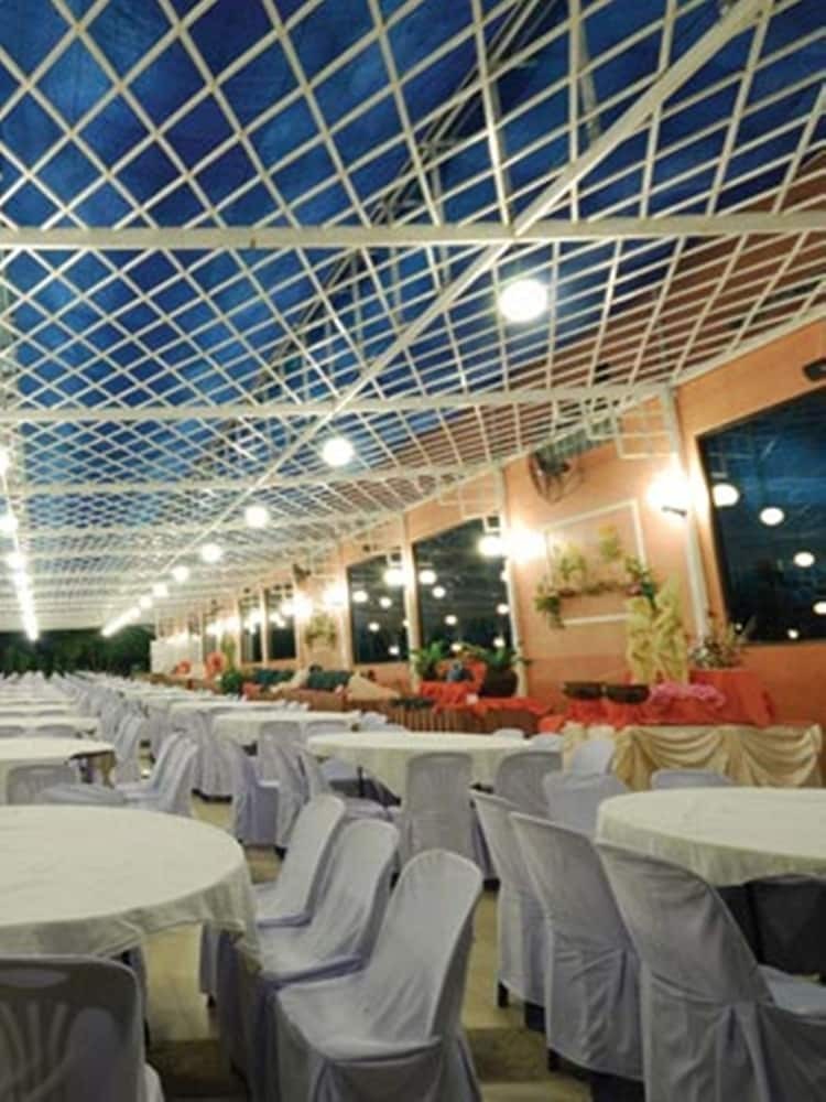 R.s. Hotel