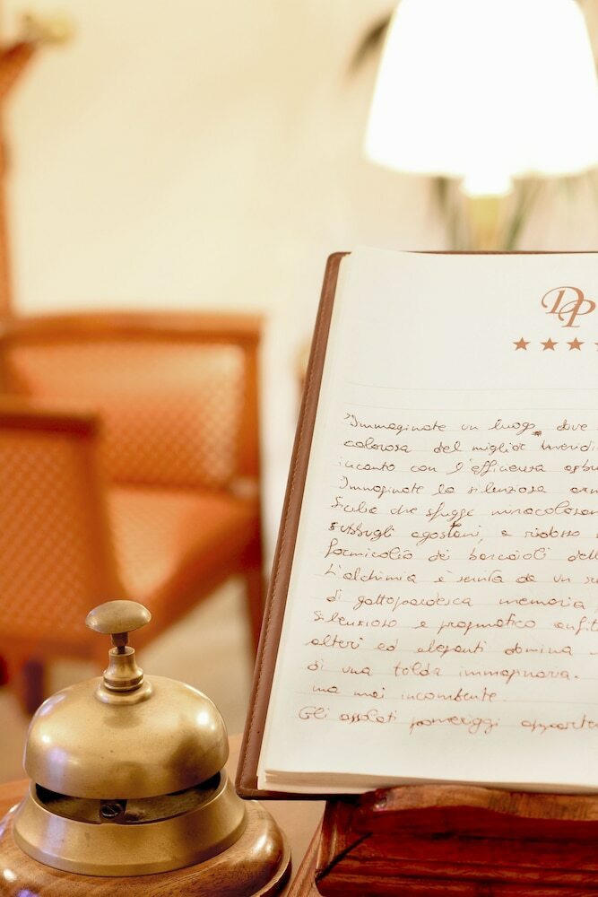 Hotel Villa De Pasquale
