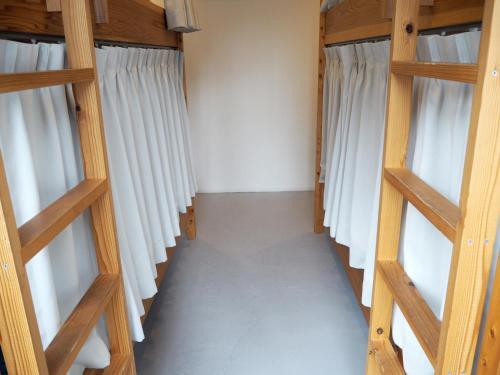 Hostal Bird Hostel