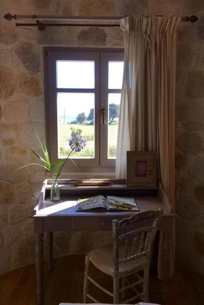 Apartamentos Athina Studios & Suites
