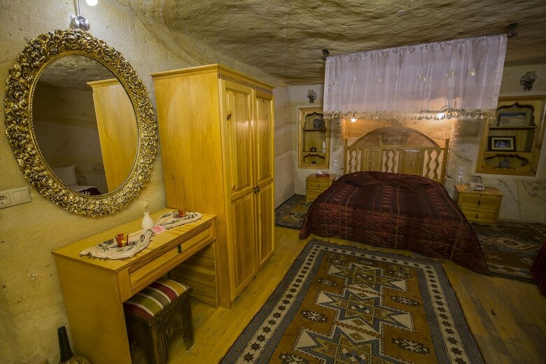 Hotel Assiana Cave House