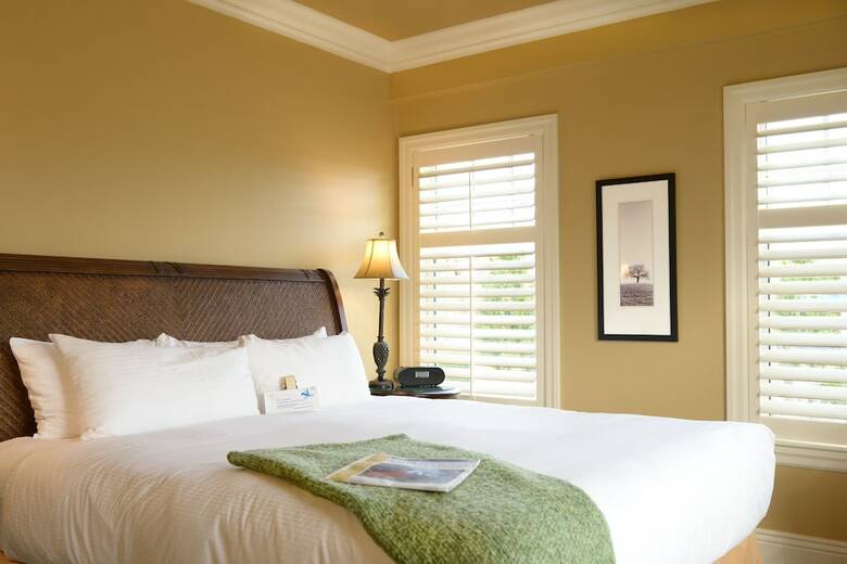 Hotel Harbour House