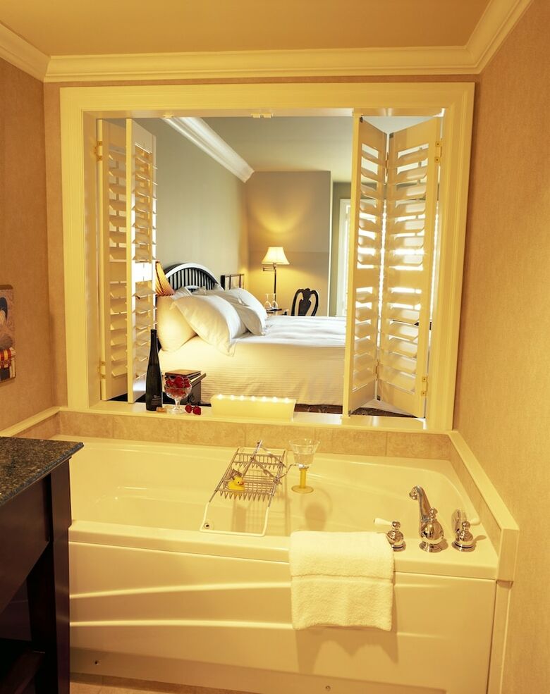 Hotel Harbour House