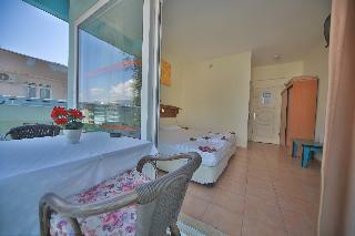 Gallion Hotel