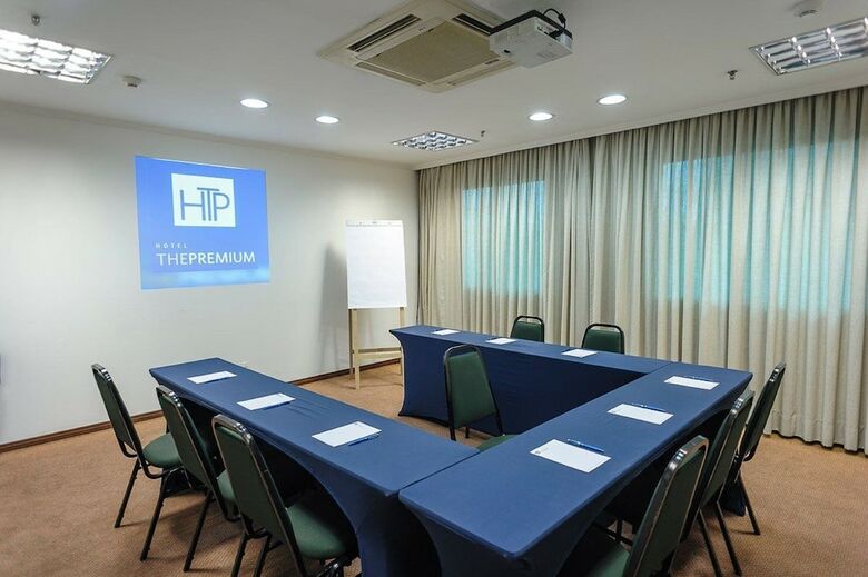 Hotel The Premium