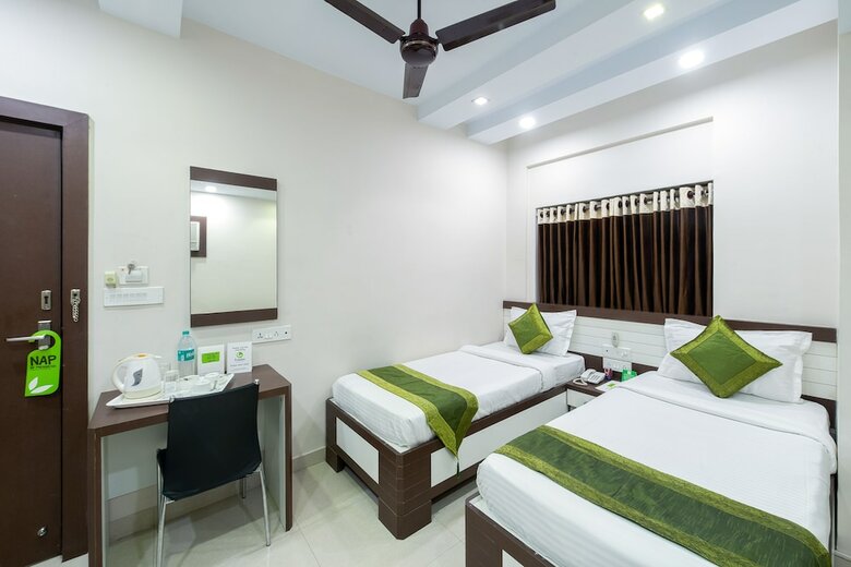 Hotel Treebo Trip Jai Ambe Maa