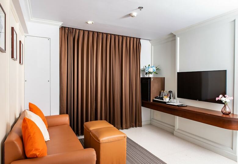 Hotel Dang Derm In The Park Khaosan