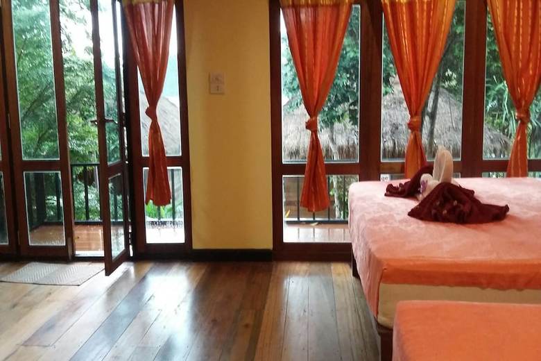 Hotel Raya Resort